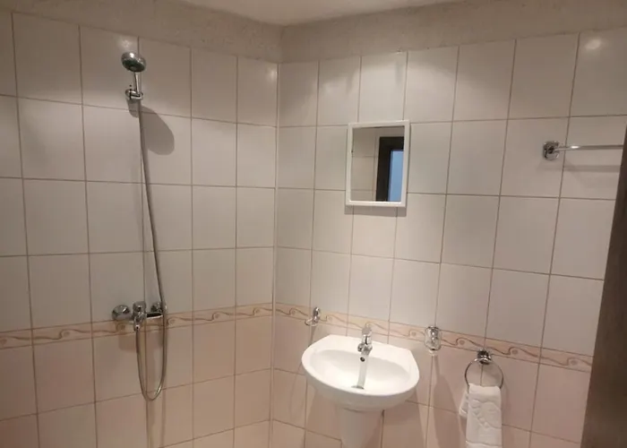 Ramada2 Alexander Services Banszko